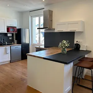 Confortable De 80m2 Centre De & Parking Prive Apartamento